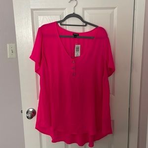 Torrid size 2 NWT pink hi-lo top